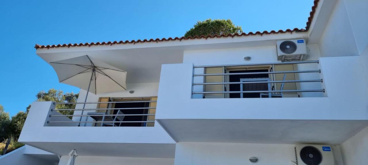 Skiathos Lagoterra Apartments ภายนอก รูปภาพ