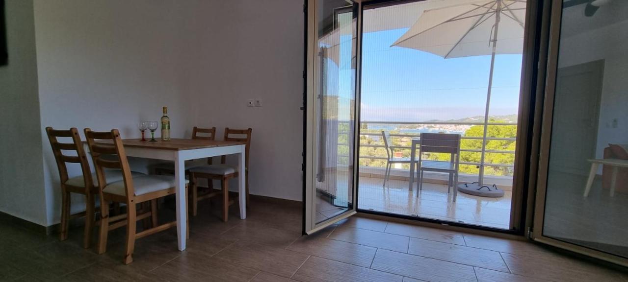 Skiathos Lagoterra Apartments ภายนอก รูปภาพ