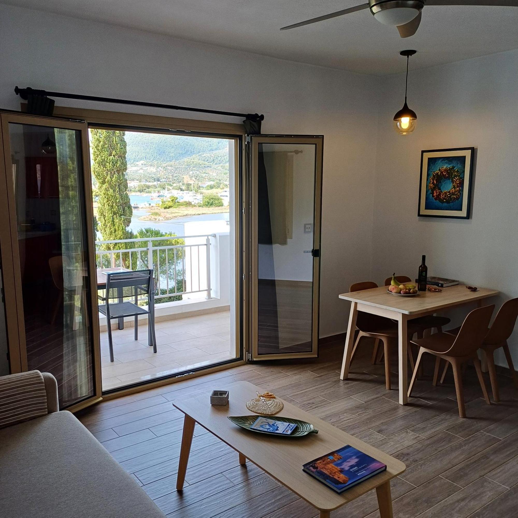 Skiathos Lagoterra Apartments ภายนอก รูปภาพ