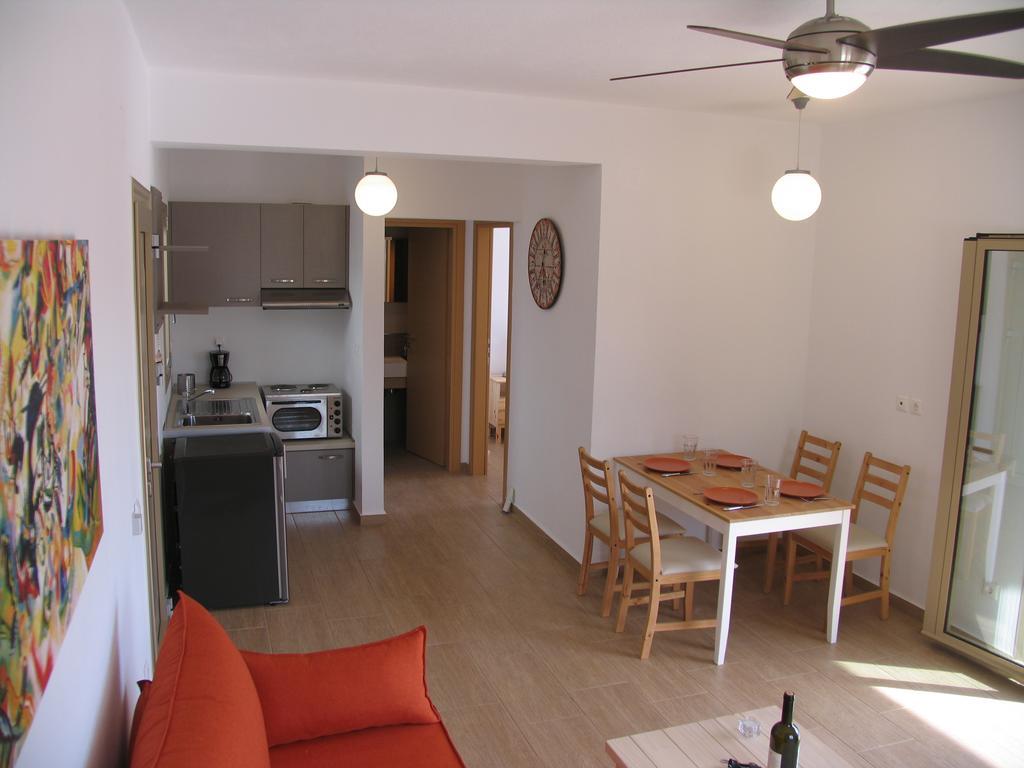 Skiathos Lagoterra Apartments ภายนอก รูปภาพ